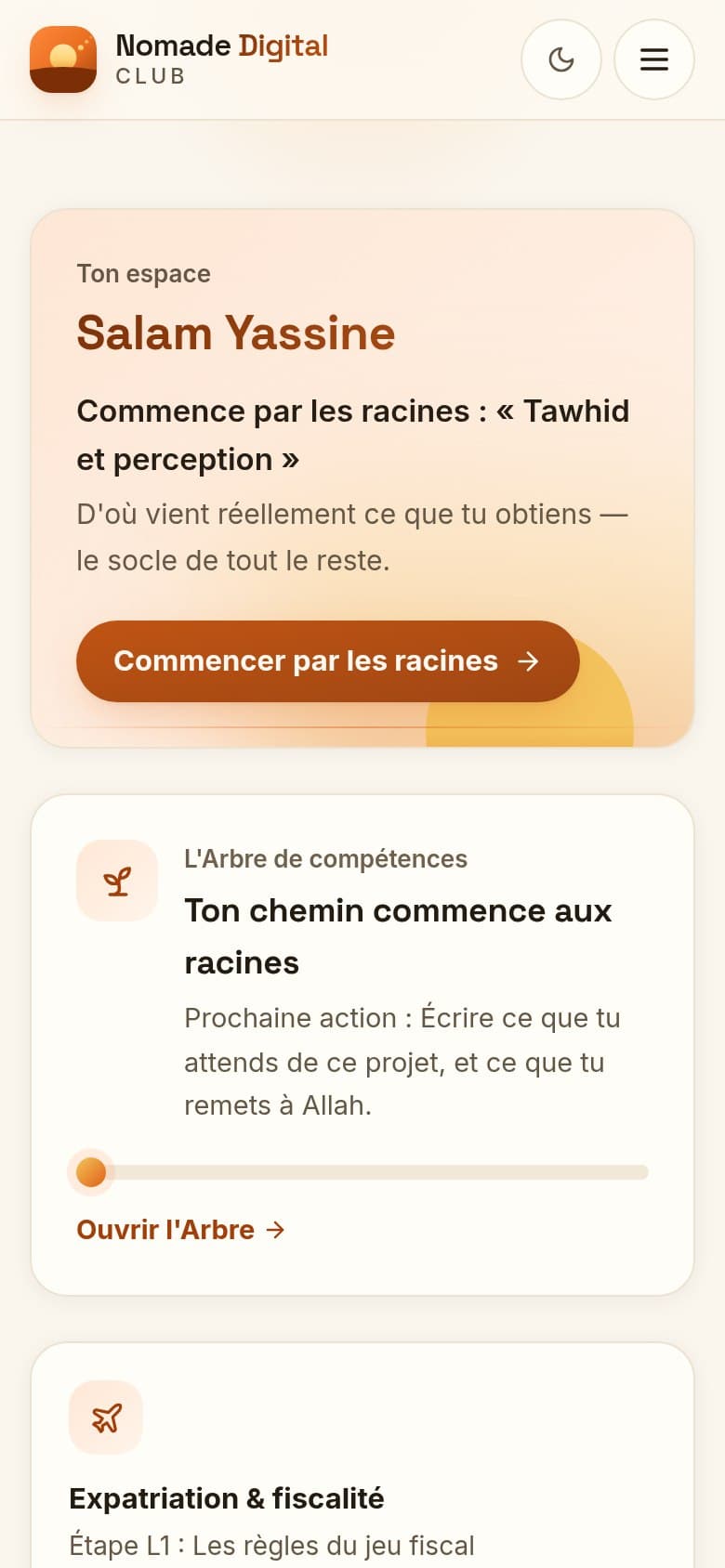 Le tableau de bord d'un membre : la prochaine étape, la progression, les raccourcis vers l'Arbre, l'expatriation, le projet et les outils — version téléphone